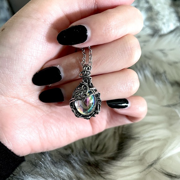 Magical Vintage Crystal & Antique Silver Pendant - Picture 2 of 9